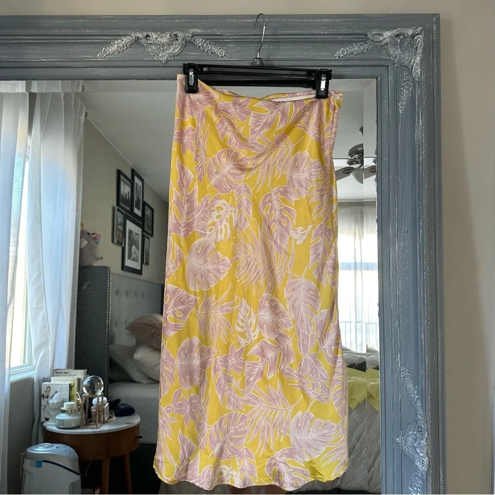 Audrey‎ 3+1 Silky Satin Tropical Yellow Midi skirt Beach Resortwear Bias cut L